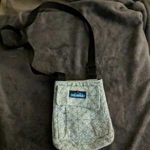 Kavu small purse